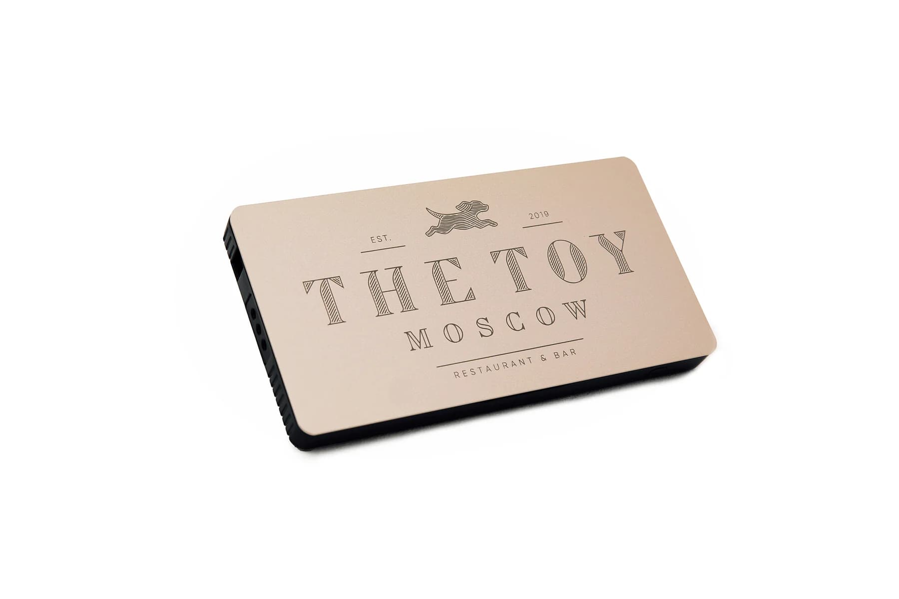 Повербанк с гравировкой THE TOY MOSCOW